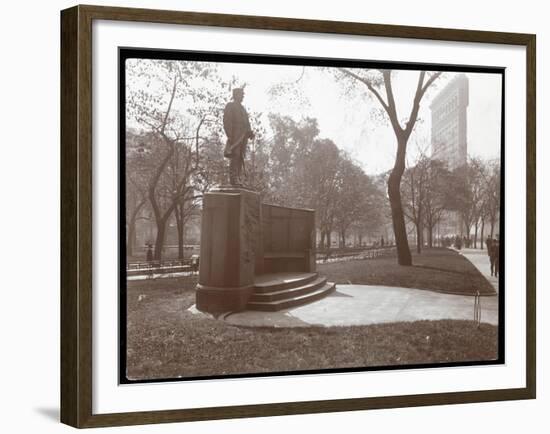 David Glasgow Farragut Statue in Madison Square Park, New York, c.1905-Byron Company-Framed Giclee Print