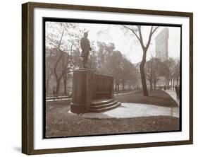 David Glasgow Farragut Statue in Madison Square Park, New York, c.1905-Byron Company-Framed Giclee Print