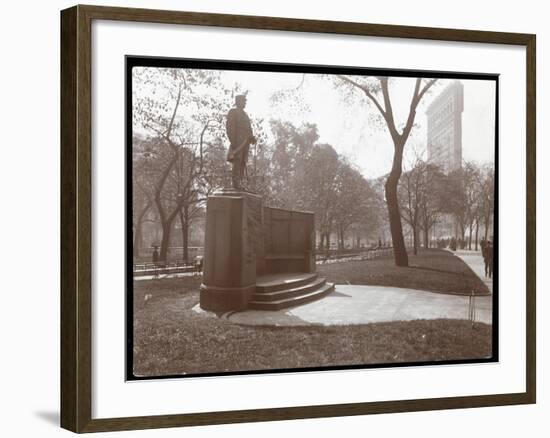 David Glasgow Farragut Statue in Madison Square Park, New York, c.1905-Byron Company-Framed Giclee Print