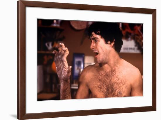 David Naughton dans Le Loup Garou by Londres (An american werewolf in London) by JohnLandis, 1981 (-null-Framed Photo