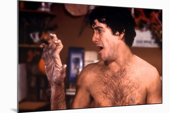 David Naughton dans Le Loup Garou by Londres (An american werewolf in London) by JohnLandis, 1981 (-null-Mounted Photo