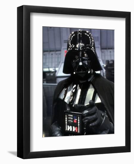 DAVID PROWSE. "STAR WARS: EPISODE VI-RETURN OF THE JEDI" [1983], directed by RICHARD MARQUAND.-null-Framed Premium Photographic Print