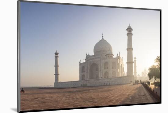 Dawn at the Taj Mahal, UNESCO World Heritage Site, Agra, Uttar Pradesh, India, Asia-Ben Pipe-Mounted Photographic Print