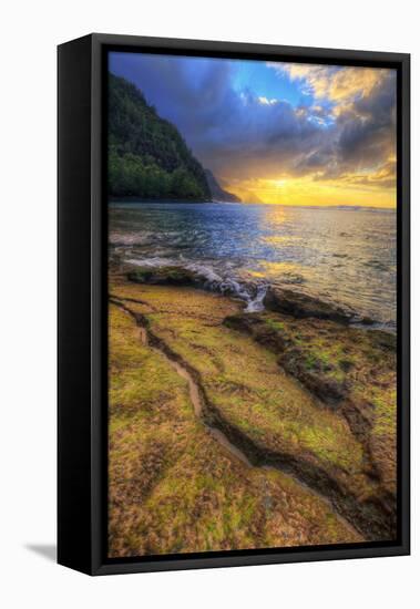 Day's End at Ke'e Beach, Na Pali Coast, Kauai-Vincent James-Framed Stretched Canvas