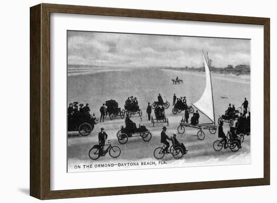 Daytona Beach, Florida - Crowds on Bicycles and in Cars-Lantern Press-Framed Art Print