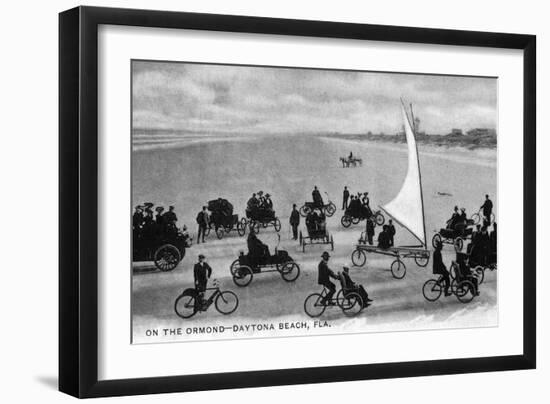 Daytona Beach, Florida - Crowds on Bicycles and in Cars-Lantern Press-Framed Art Print