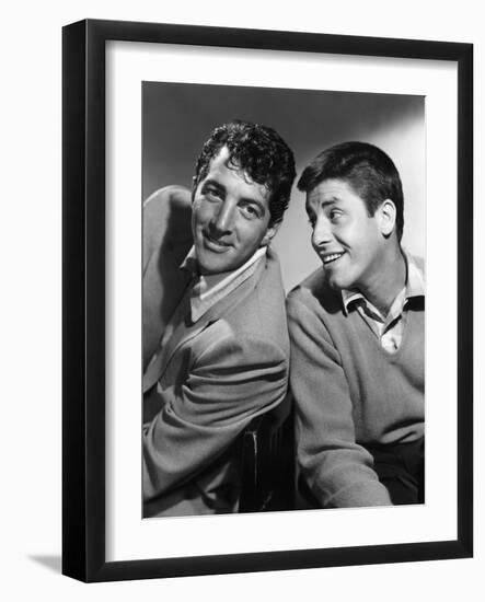 DEAN MARTIN AND JERRY LEWIS in the 50's, 1953: American comic team Dean Martin (L) and Jerry Lewis-null-Framed Photo