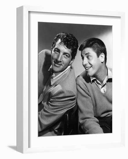 DEAN MARTIN AND JERRY LEWIS in the 50's, 1953: American comic team Dean Martin (L) and Jerry Lewis-null-Framed Photo