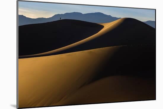 Death Valley NP, CA: Mequite Sand Dunes Near Stovepipe Wells, Hikers Along The 100 Foot Tall Dunes-Ian Shive-Mounted Photographic Print