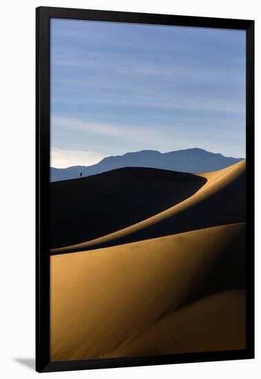 Death Valley NP, CA: Mesquite Sand Dunes Near Stovepipe Wells, Hikers Along The 100 Foot Tall Dunes-Ian Shive-Framed Photographic Print