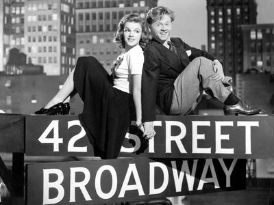 https://imgc.allpostersimages.com/img/posters/debuts-a-broadway-babes-on-broadway-1941_u-L-PWGLTC0.jpg?artPerspective=n