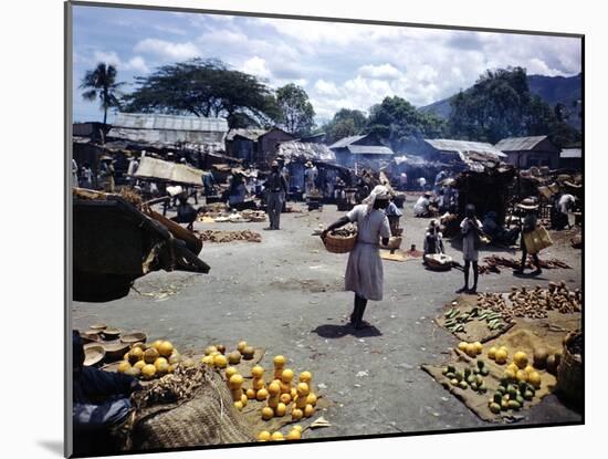 December 1946: Vendors at an Open Air Market at Petionville, Haiti-Eliot Elisofon-Mounted Photographic Print