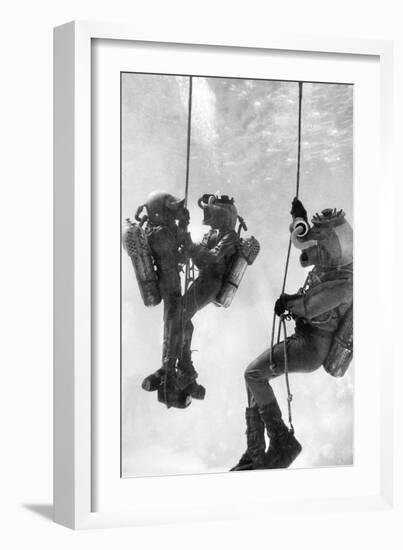 Deep Sea Divers-Science Source-Framed Giclee Print