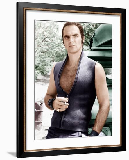 Deliverance, Burt Reynolds, 1972-null-Framed Photo