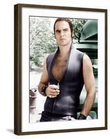 Deliverance, Burt Reynolds, 1972-null-Framed Photo