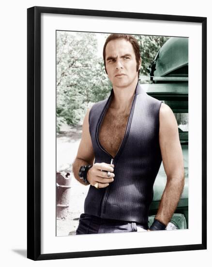 Deliverance, Burt Reynolds, 1972-null-Framed Photo