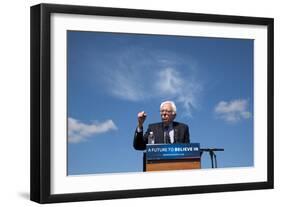 DEM 2016 Sanders-Jacquelyn Martin-Framed Photographic Print