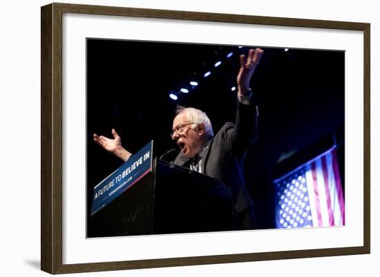 DEM 2016 Sanders-Jacquelyn Martin-Framed Photographic Print