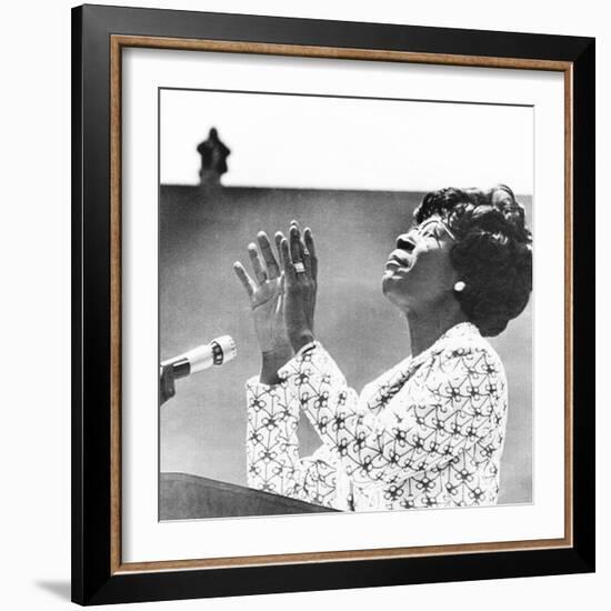 Democratic Presidential Candidate Shirley Chisholm Addresses Students at Cal State at Long Beach-null-Framed Photo