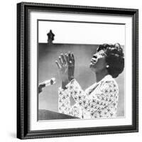 Democratic Presidential Candidate Shirley Chisholm Addresses Students at Cal State at Long Beach-null-Framed Photo