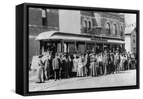 Denver, Colorado - Sightseeing Trolley with Crowd-Lantern Press-Framed Stretched Canvas