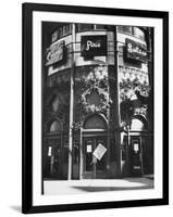 Department Store Carson Pirie Scott, One of Several Stores Afflicted by State Street Fire-null-Framed Photographic Print