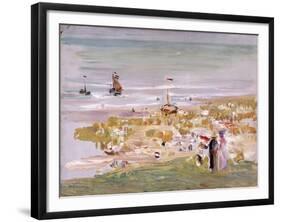 Der Strand, Scheveningen, 1900 (Oil on Board)-Max Liebermann-Framed Giclee Print