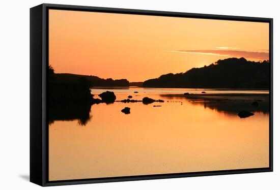 Dervaig, Isle of Mull, Argyll and Bute, Scotland-Peter Thompson-Framed Stretched Canvas