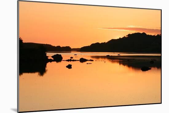 Dervaig, Isle of Mull, Argyll and Bute, Scotland-Peter Thompson-Mounted Photographic Print