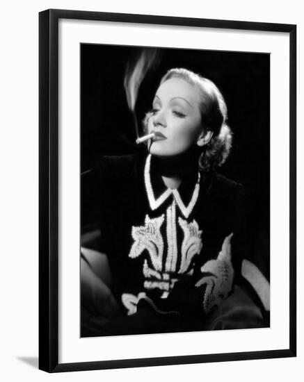 Desire, Marlene Dietrich, 1936-null-Framed Photo