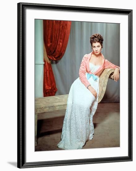 Desiree by Henry Koster with Jean Simmons, 1954 (photo)-null-Framed Photo