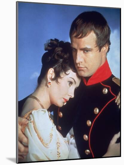 Desiree by Henry Koster with Jean Simmons, Marlon Brando (dans le role by Napoleon, 1954 (photo)-null-Mounted Photo