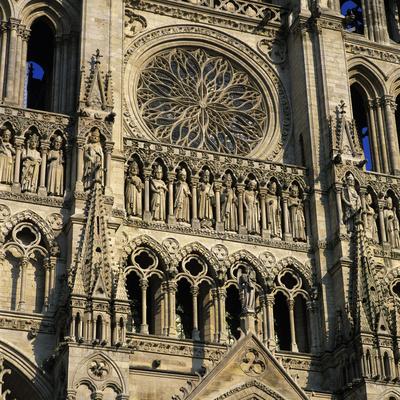 https://imgc.allpostersimages.com/img/posters/detail-of-west-front-notre-dame-cathedral-unesco-world-heritage-site-amiens-picardy-france-eu_u-L-PFW0D30.jpg?artPerspective=n