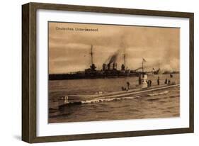 Deutsche Kriegsschiffe, Deutsches U Boot, Matrosen-null-Framed Giclee Print