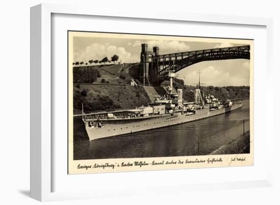 Deutsches Kriegsschiff, Kreuzer Königsberg, Brücke-null-Framed Giclee Print