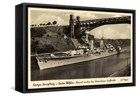 Deutsches Kriegsschiff, Kreuzer Königsberg, Brücke-null-Framed Stretched Canvas