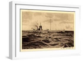 Deutsches U Boot Auf Hoher See, Aufgetaucht-null-Framed Giclee Print