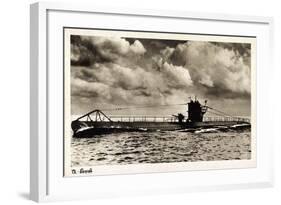 Deutsches U Boot Beim Auftauchen in Fahrt Auf See-null-Framed Giclee Print