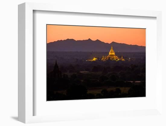 Dhammayazika Buddhist Temple, Bagan (Pagan), Myanmar (Burma), Asia-Nathalie Cuvelier-Framed Photographic Print