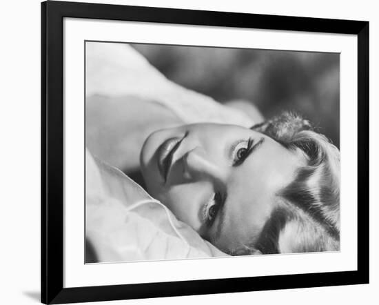 DIAL M FOR MURDER, 1954 directed by ALFRED HITCHCOCK Grace Kelly (b/w photo)-null-Framed Photo