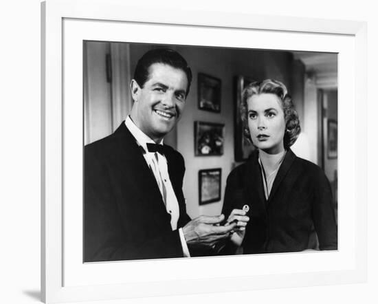 DIAL M FOR MURDER, 1954 directed by ALFRED HITCHCOCK Robert Cummings and Grace Kelly (b/w photo)-null-Framed Photo