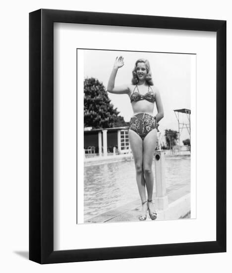 Diana Dors-null-Framed Photo