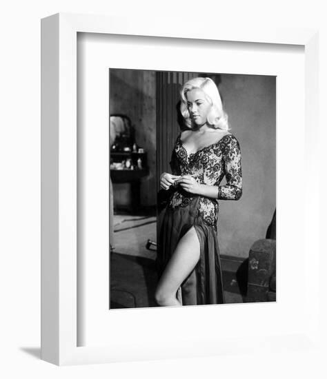 Diana Dors-null-Framed Photo