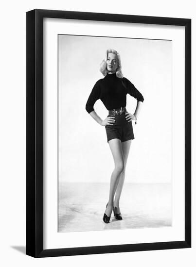 Diana Dors-null-Framed Photo