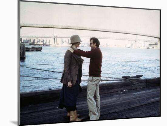Diane Keaton and Woody Allen ANNIE HALL, 1977 directed by Woody Allen (photo)-null-Mounted Photo