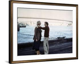 Diane Keaton and Woody Allen ANNIE HALL, 1977 directed by Woody Allen (photo)-null-Framed Photo