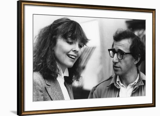 Diane Keaton and Woody Allen MANHATTAN, 1979 directed by Woody Allen (b/w photo)-null-Framed Photo