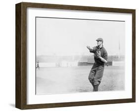 Dick Hoblitzell, Cincinatti Reds, Baseball Photo-Lantern Press-Framed Art Print