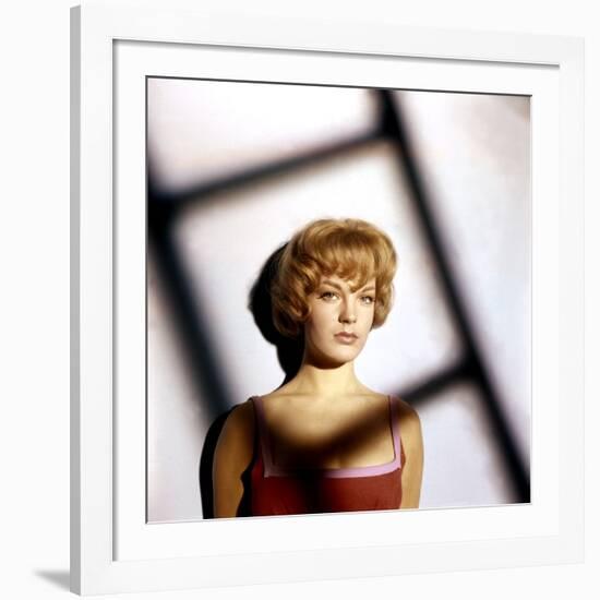 DIE HALBZARTE / EVA ou CARNET INTIME by JEUNE FILLE, 1958 DIRECTE Romy Schneider (photo)-null-Framed Photo