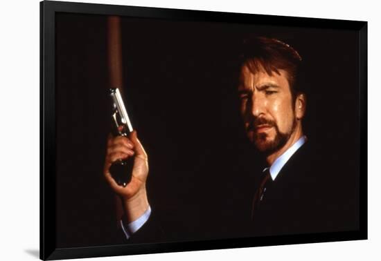 DIE HARD, 1988 directed by JOHN Mc TIERNAN Alan Rickman (photo)-null-Framed Photo